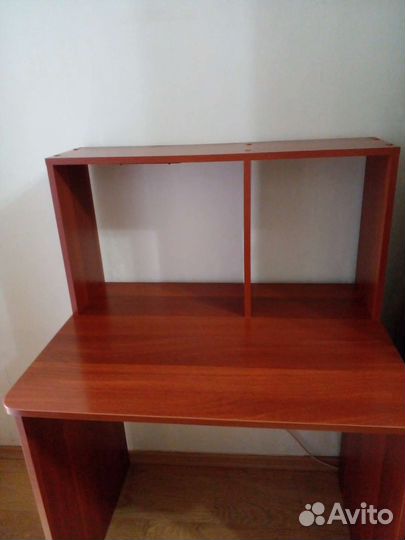 Компьютерный стол немного бу