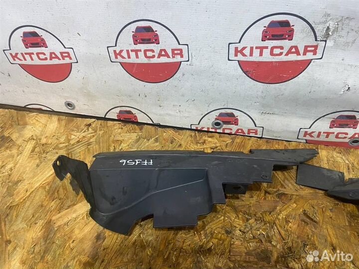 Воздуховод радиатора (штука) Ford Focus 2