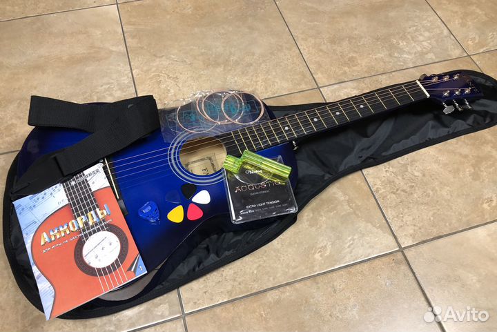 Гитара для начинающих + комплект