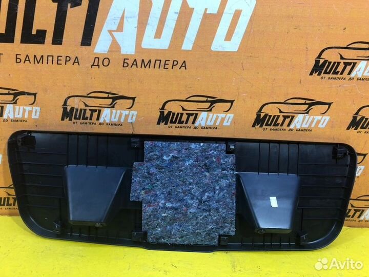 Обшивка крышки багажника Volkswagen Polo 5 седан