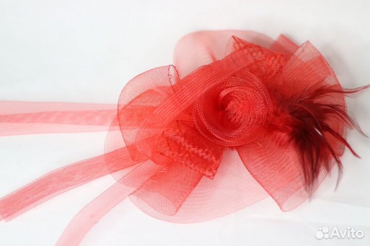 Заколка с вуалью Гетсби красный, белый цвет