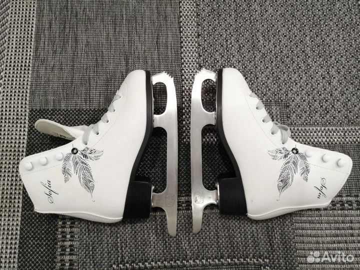 Коньки фигурные