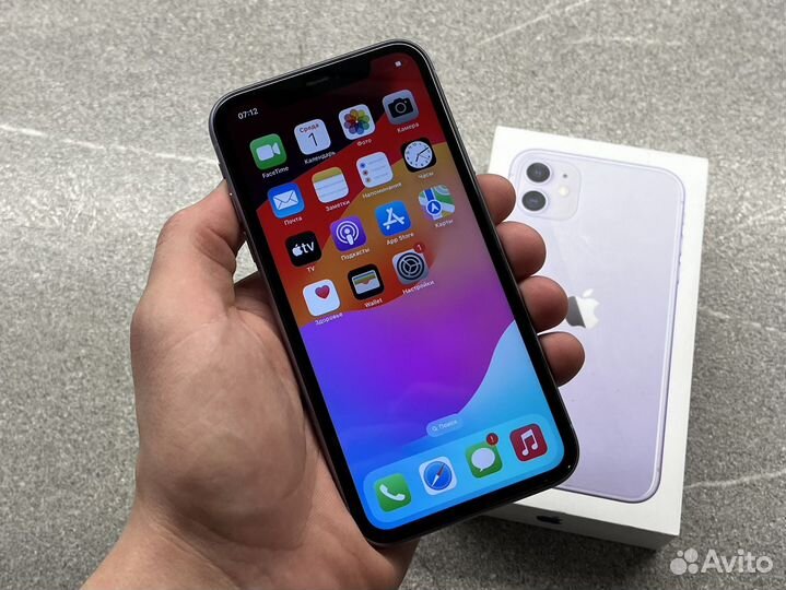 iPhone 11, 64 ГБ