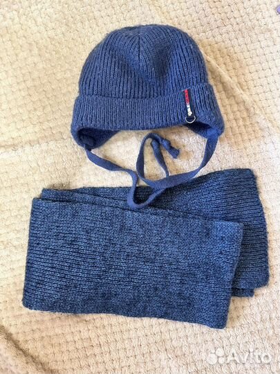 Зимний комплект. Шапка и шарф