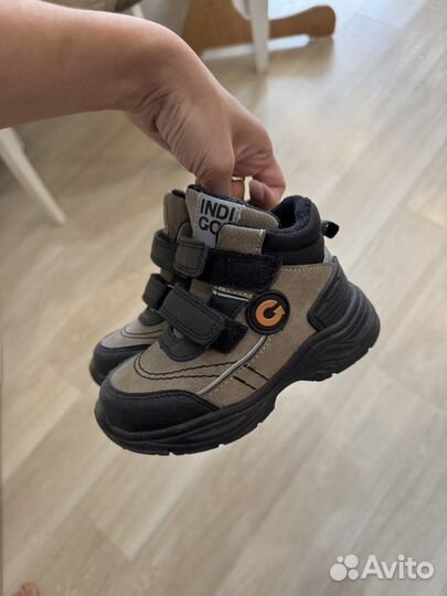 Ботинки утепленные 24