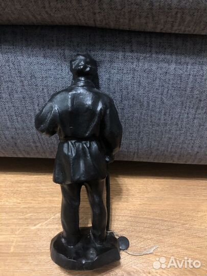 Чугунная статуэтка -Лев Толстой