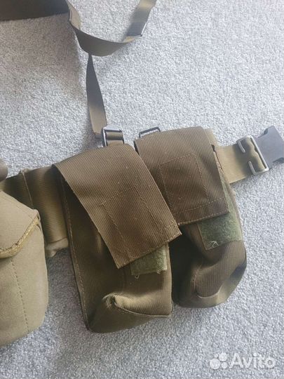 Разгрузочный пояс с подсумками и фляжкой