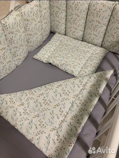 Комплект в детскую кроватку