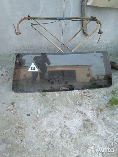 Стекло двери багажника Ford Explorer 2 Форд