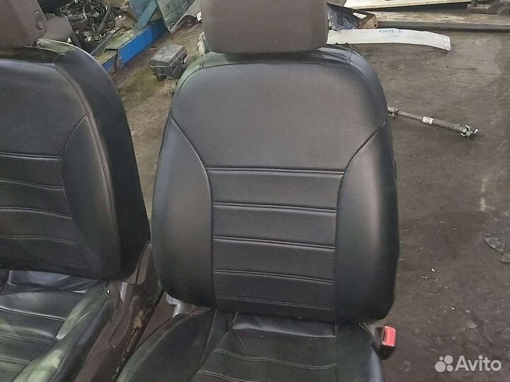 Комплект чехлов Opel Astra J седан хэтчбек