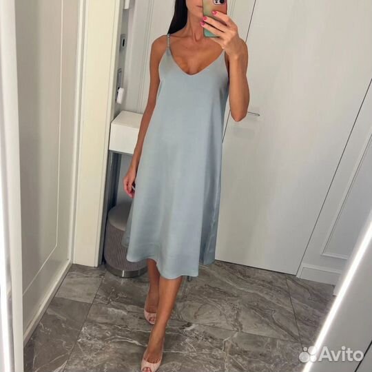 Платье в бельевом стиле 46