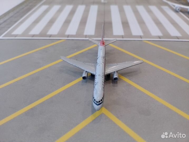 Самолёт Boeing 757 