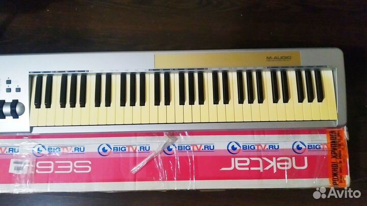 Синтезатор Миди SE61