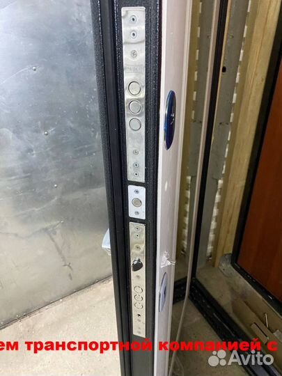 Дверь входная с зеркалом с доставкой