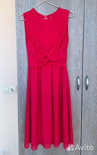 Платье serginnetti 42