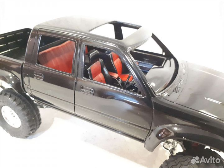 Масштабная модель автомобиля Hilux Lift