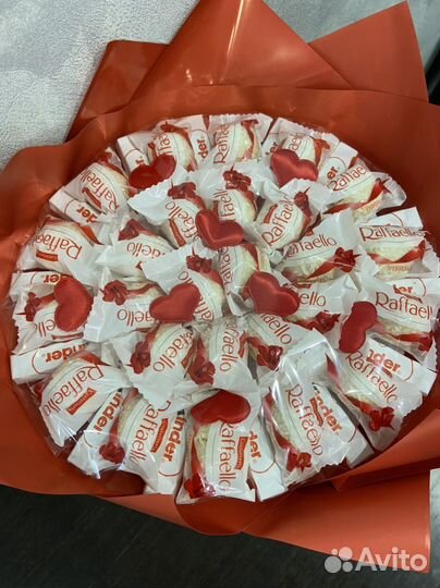Букет из Раффаэлло и Киндер шоколада