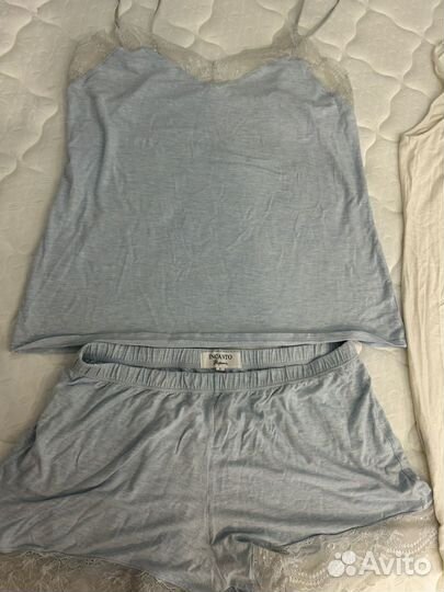 Майка и шортики Incanto, халат cozy, ночнушка