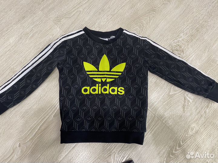 Спортивный костюм Adidas 104