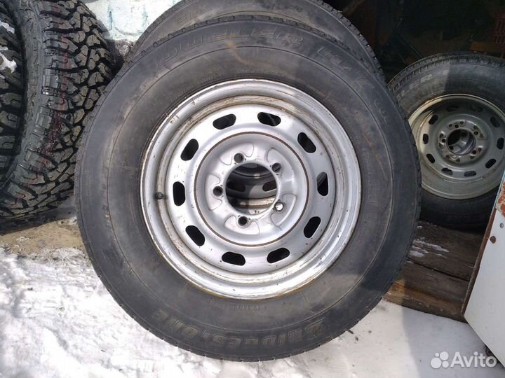 Bridgestone Dueler H/T 688 205/80 R16 104S