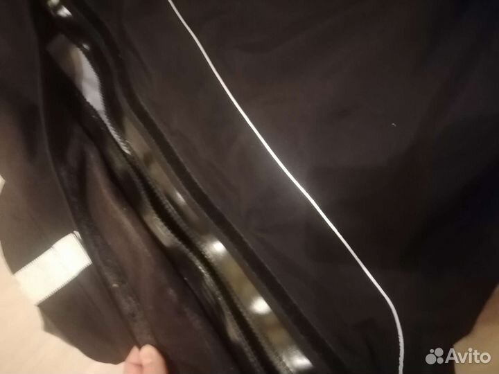 Сухой гидрокостюм для водных видов спорта