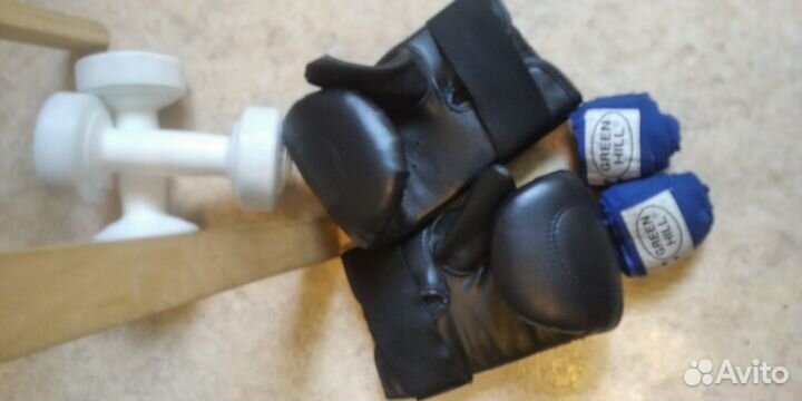 Боксерские перчатки и лапы