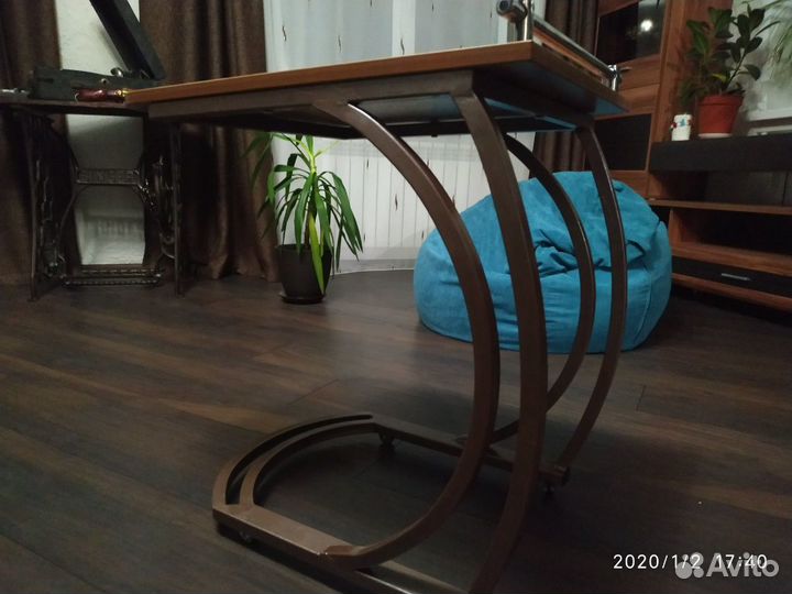 Столики подкатные диванные в стиле лофт