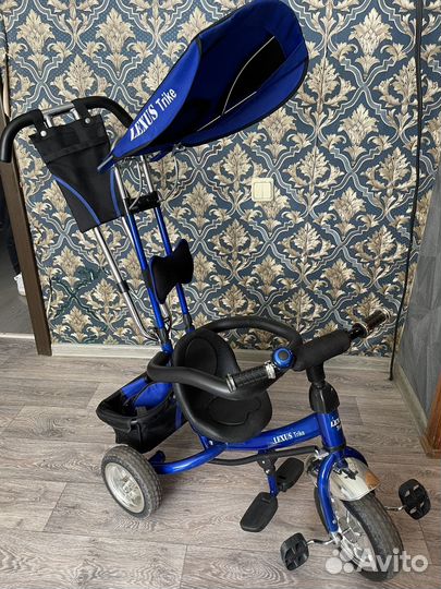 Трехколесный велосипед