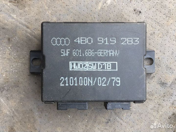 Блок управления парктроником audi A8 D3