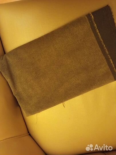 Отрезы ткани разные