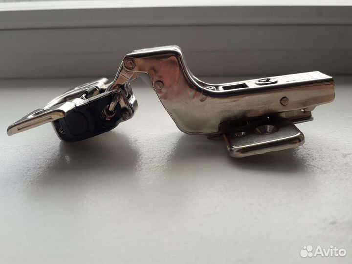 Петля мебельная 