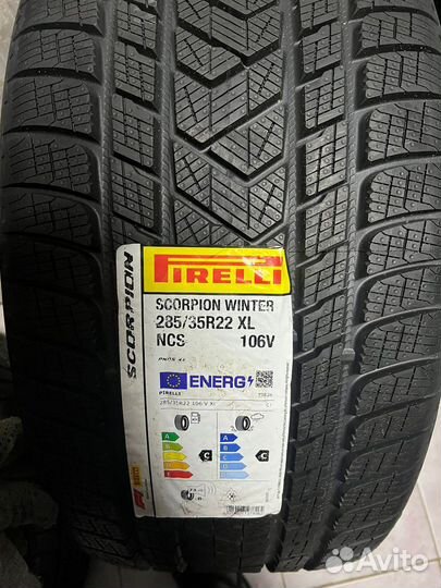 Pirelli Scorpion Winter 285/35 R22 и 265/35 R22