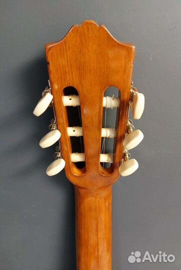 Классическая гитара yamaha c40