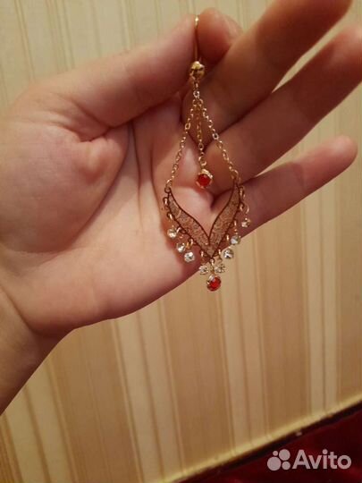 Сережки бижютерия