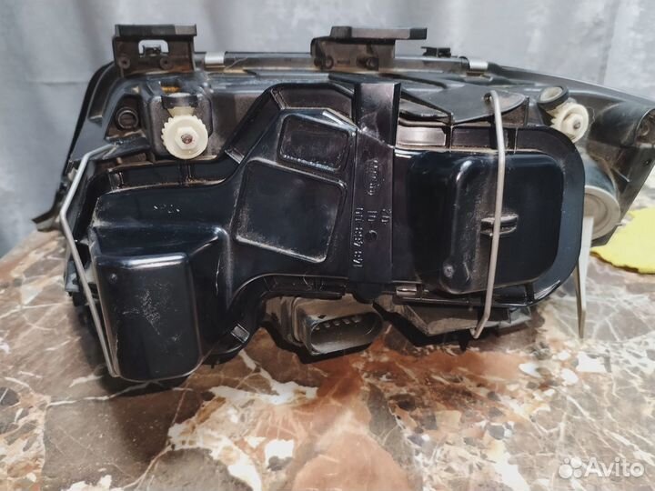 Фары на audi a6 с6