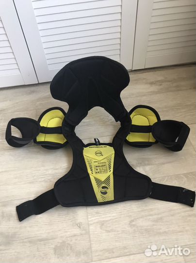 Нагрудник хоккейный bauer детский