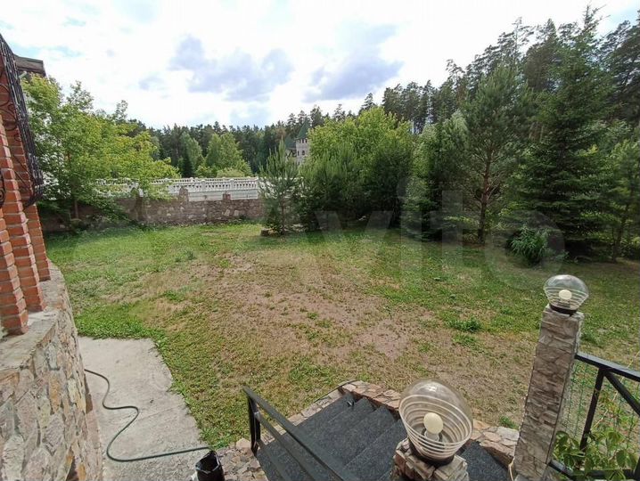 Дом 560 м² на участке 59 сот.