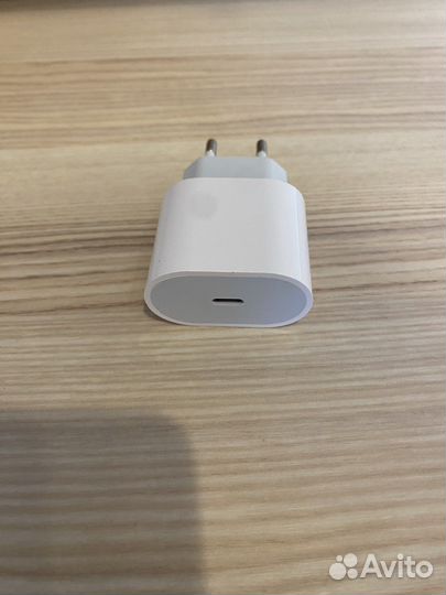 Зарядное устройство type c 20w