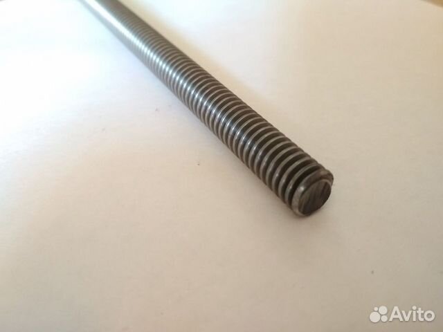Трапецеидальные ходовые винт и гайка. Разные разме