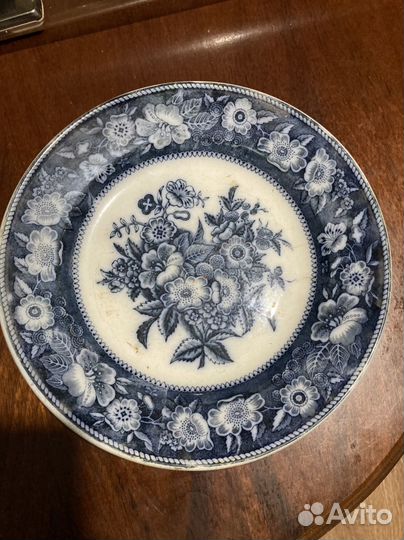 Старинная тарелка