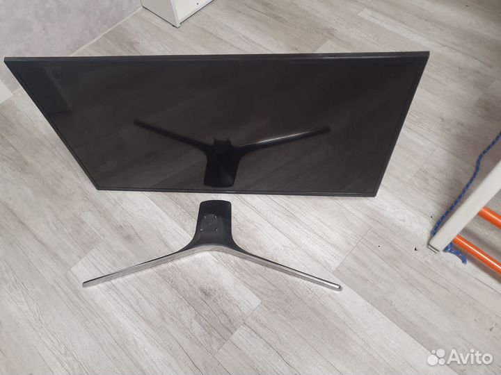 Телевизор Samsung UE40MU6100U на запчасти