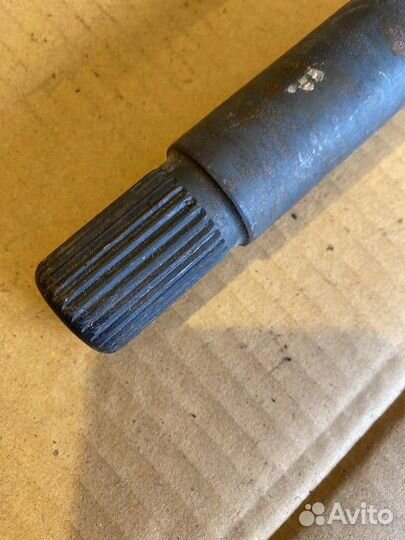 Полуось промежуточная (привод)