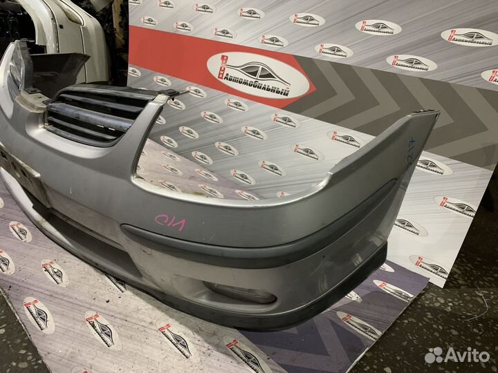 Бампер перед c Nissan Tino V10 QG18DE