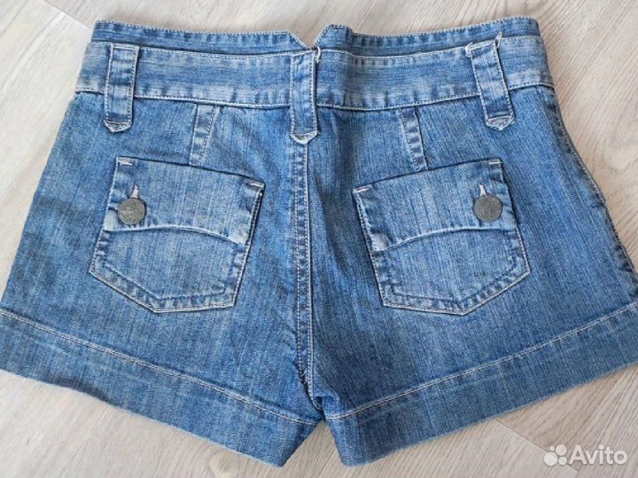 Джинсовые шорты