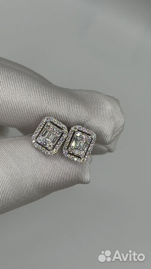 Золотые пусеты с бриллиантами