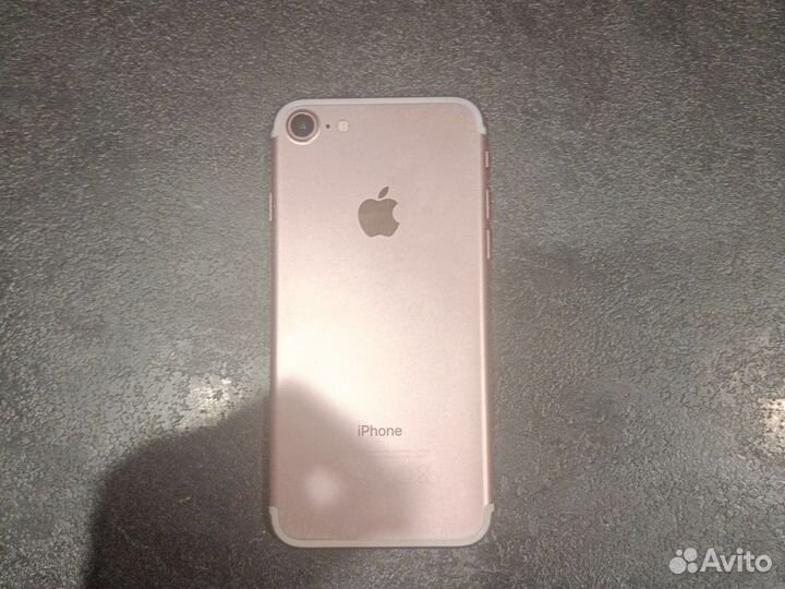iPhone 7, 32 ГБ