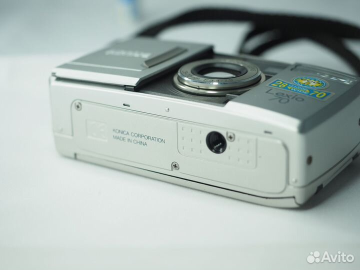 Пленочный фотоаппарат Konica Lexio 70 компакт