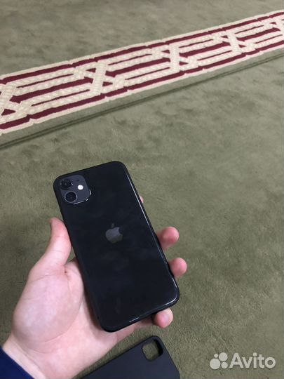 iPhone 11, 64 ГБ