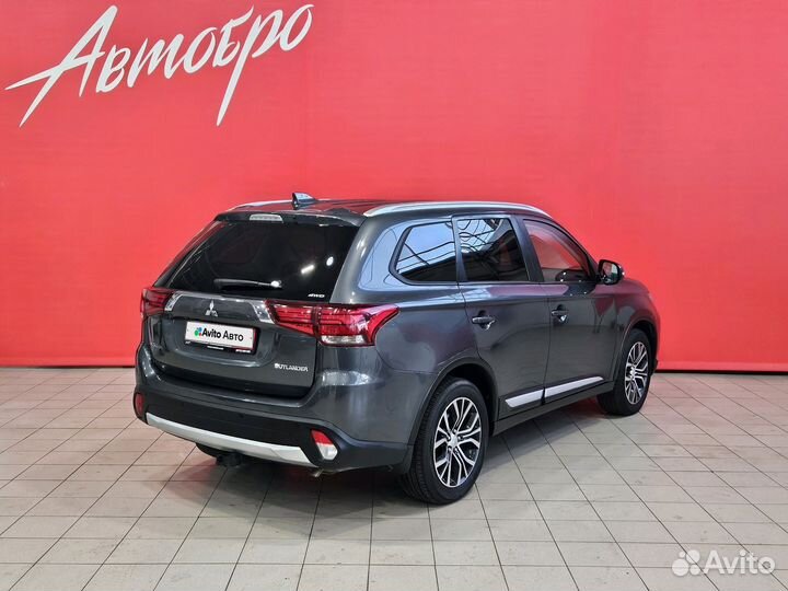 Mitsubishi Outlander 2.0 CVT, 2018, 114 534 км