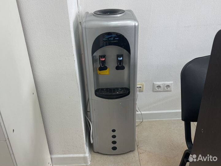 Кулер для воды бу